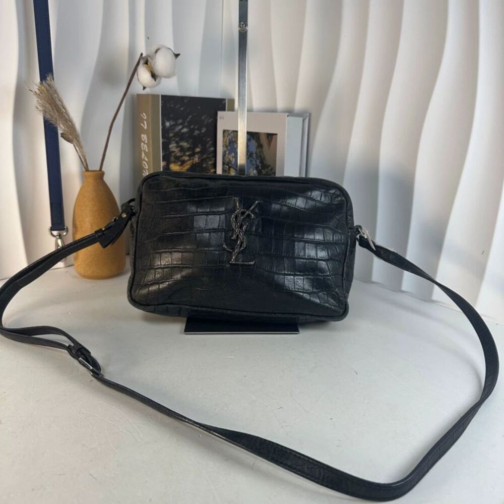 Saint Laurent Women Pre-Loved Bag Very Good Condition